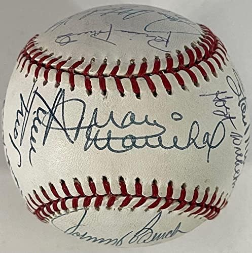 Зала на славата в Официалната лийг Бейзбол с Автограф - Бейзболни топки с Автографи